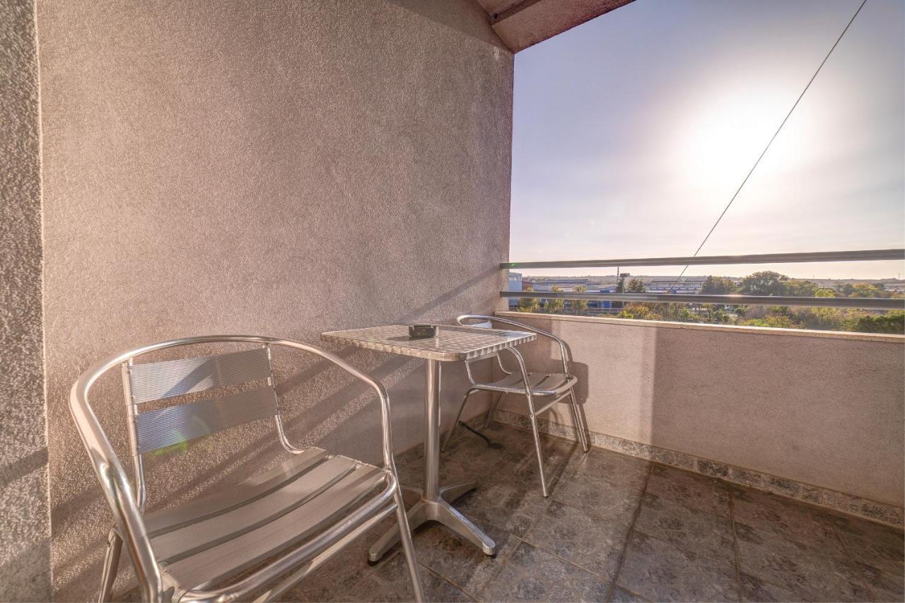 Apartments Singidunum 4 Lux Belgrade Luaran gambar